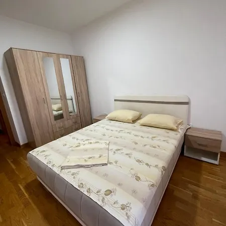 Ria Apartment
